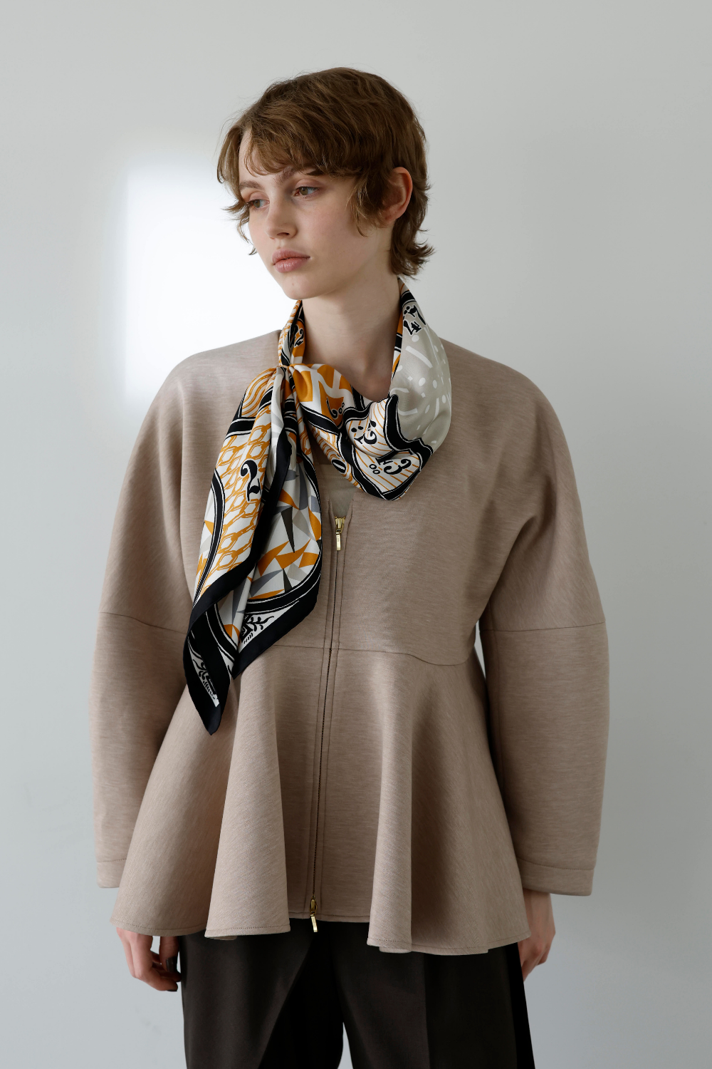 ペプラムZIPジャケット – weakend