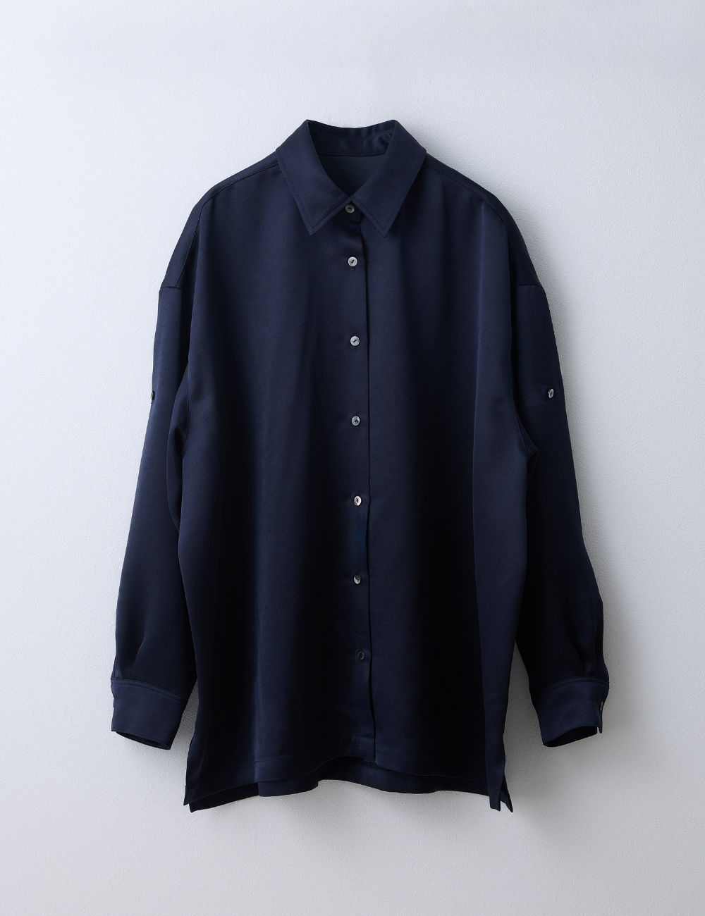 サテンリラックスシャツ