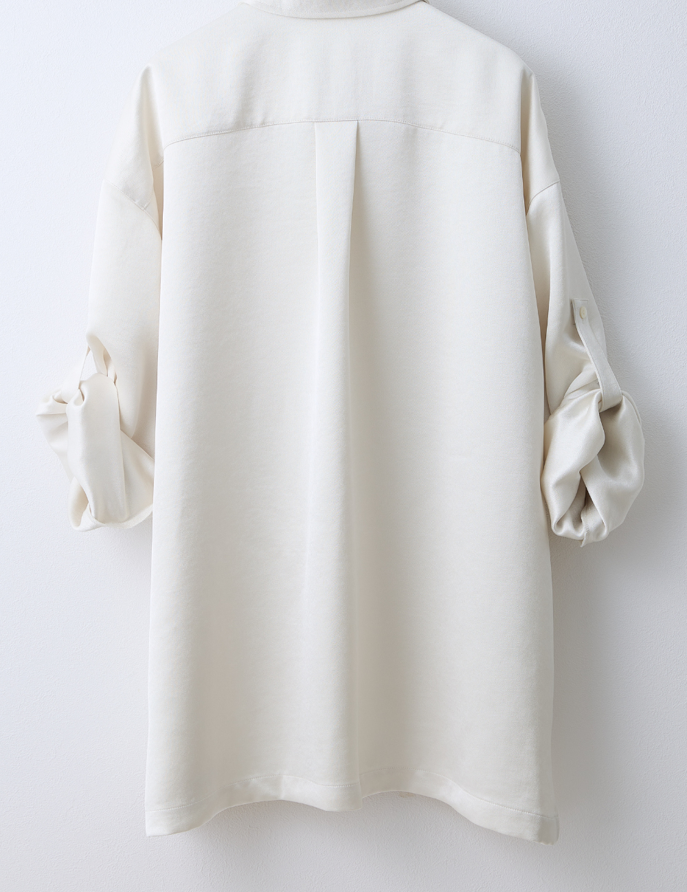 サテンリラックスシャツ