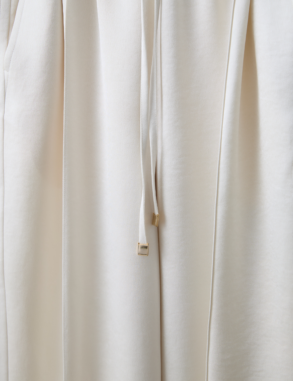 サテンジョガーパンツ