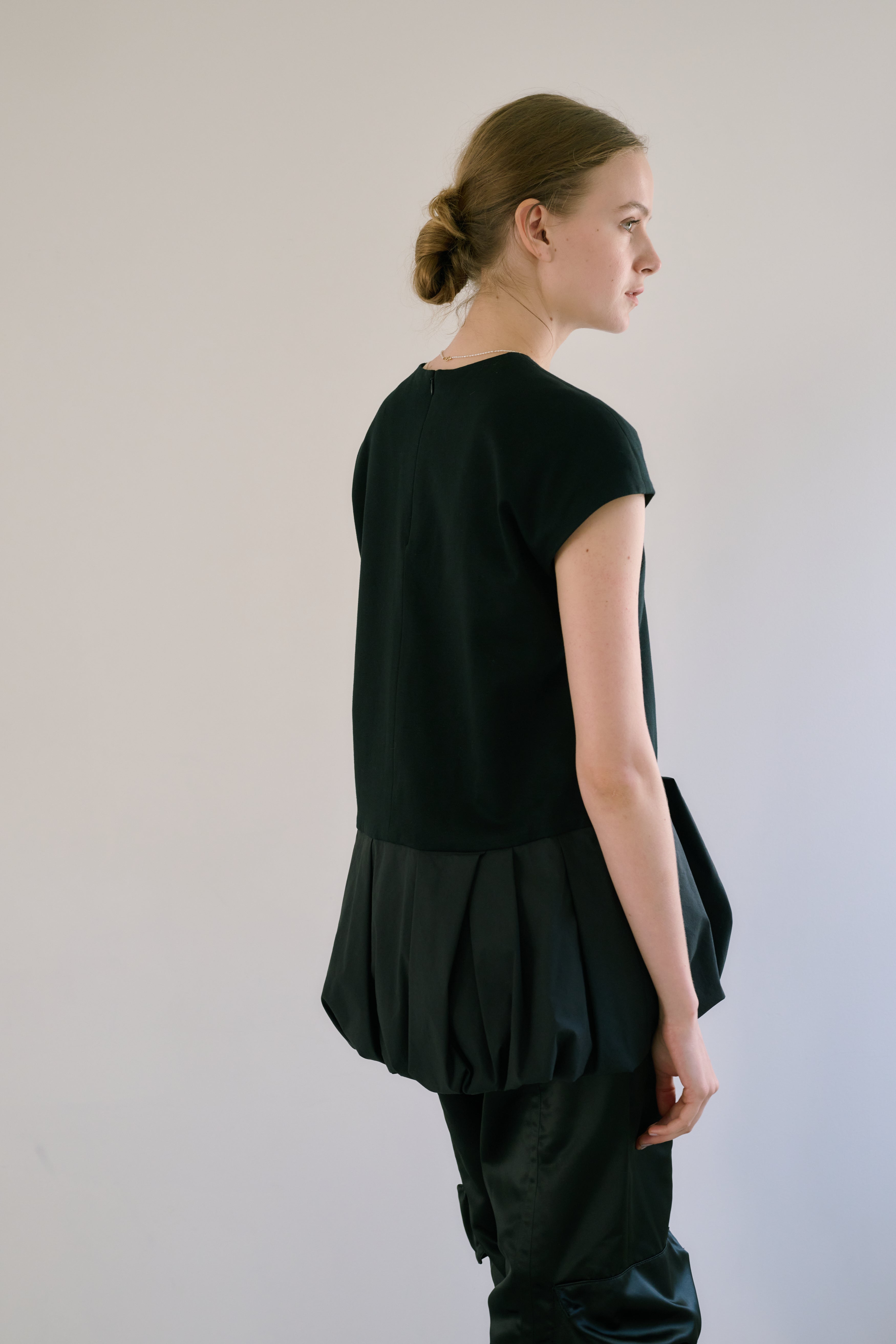 black1_80a206ab-c99d-4909-9c43-b86cd6f837f8.jpg